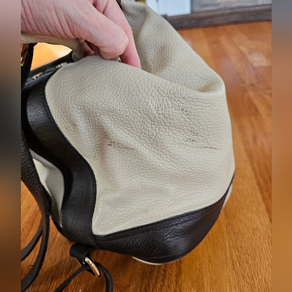 Valentina Genuine Italian Leather Bucket Purse/Backpack - Picture 6 of 16